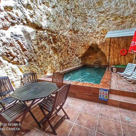 Town House With Private Pool In Village Centre Kalkara Esterno foto