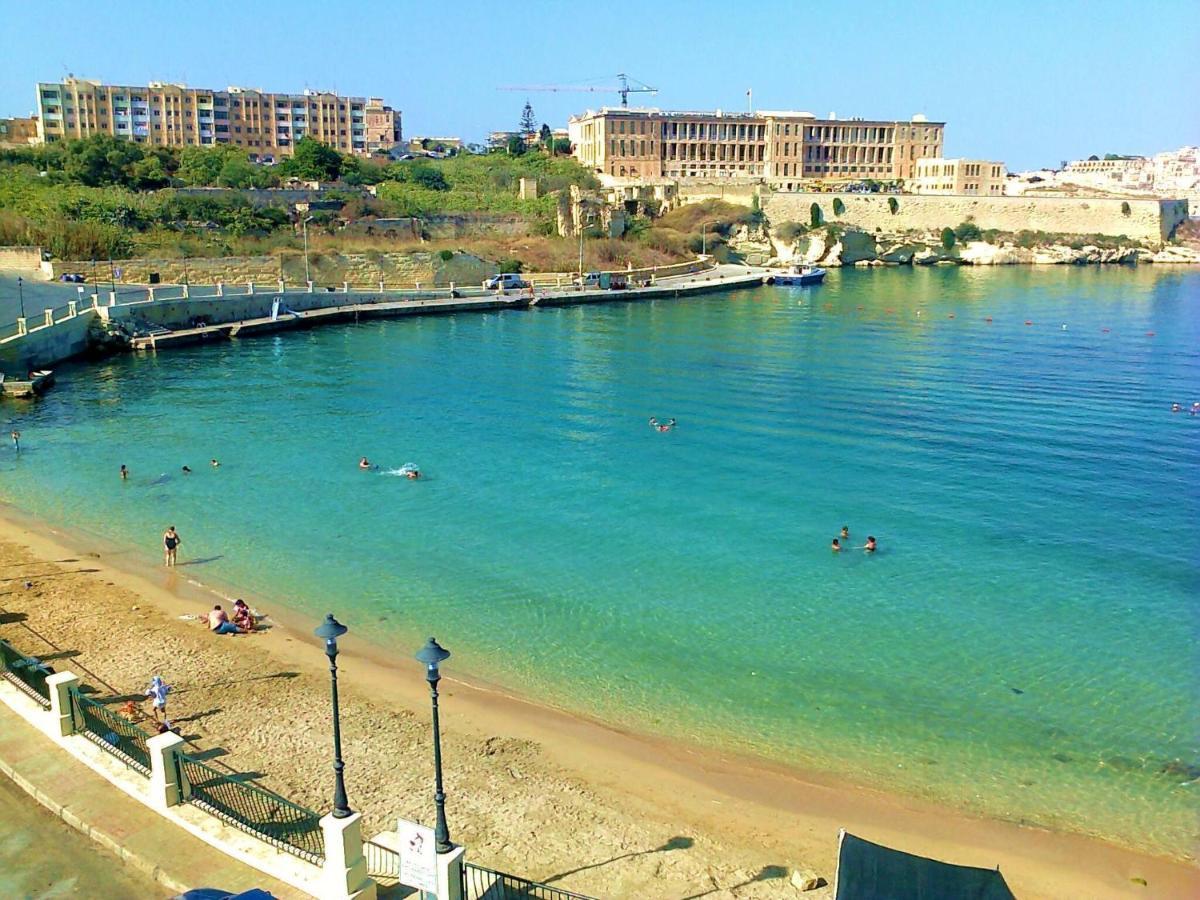 Town House With Private Pool In Village Centre Kalkara Esterno foto