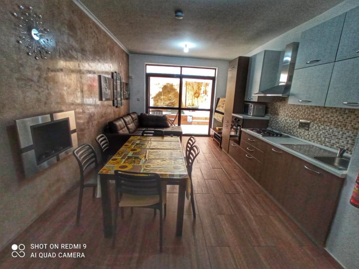 Town House With Private Pool In Village Centre Kalkara Esterno foto