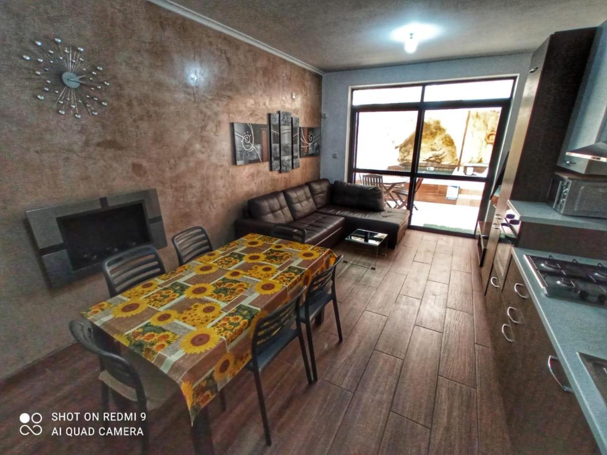 Town House With Private Pool In Village Centre Kalkara Esterno foto