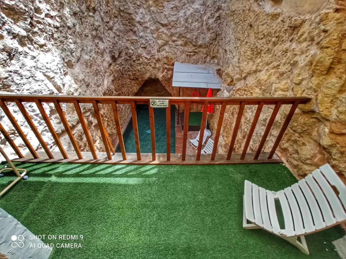 Town House With Private Pool In Village Centre Kalkara Esterno foto