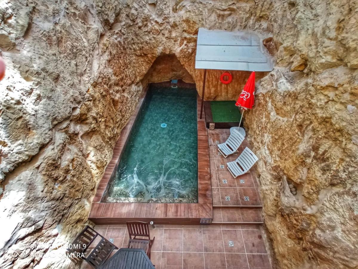Town House With Private Pool In Village Centre Kalkara Esterno foto