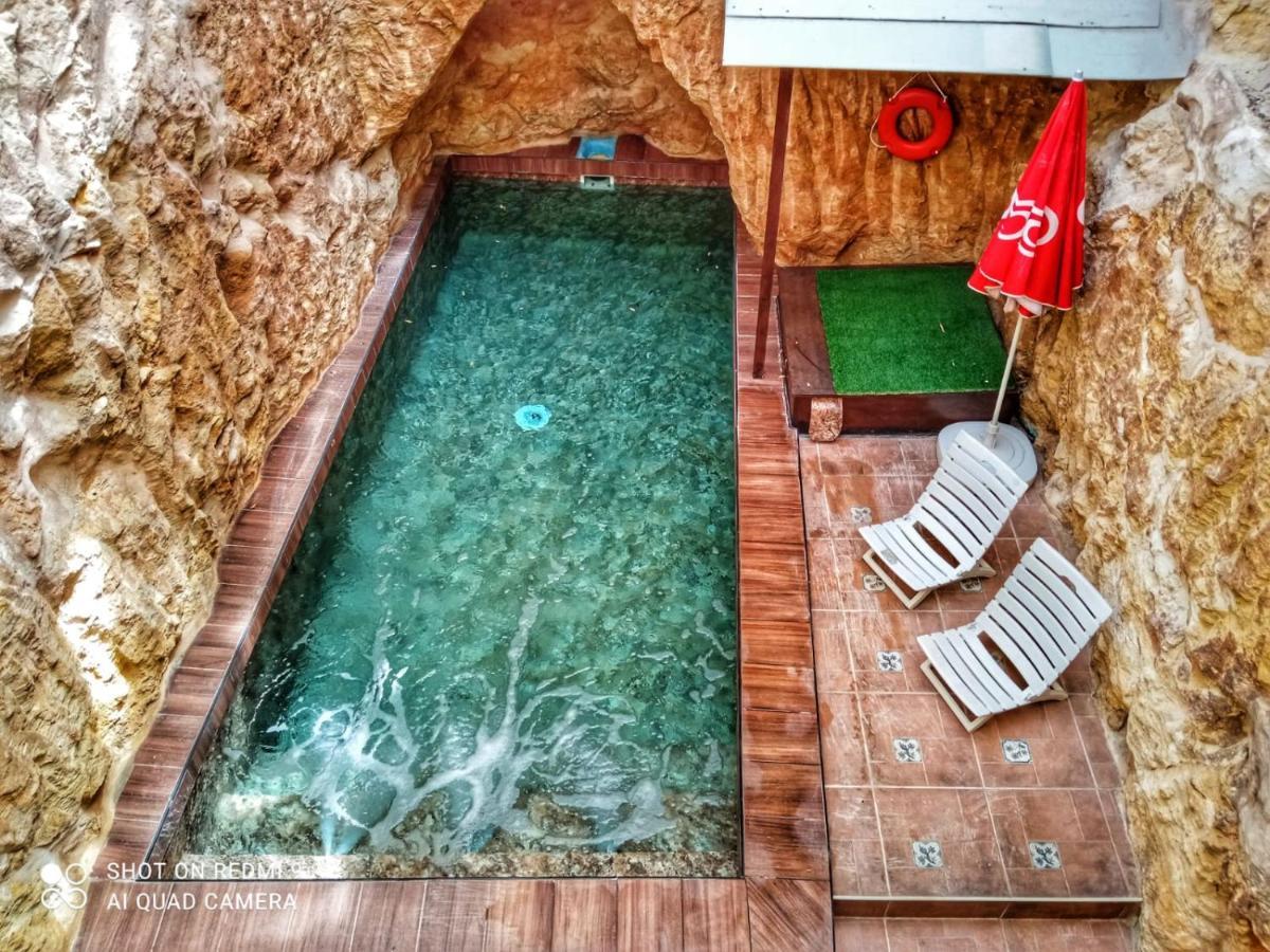 Town House With Private Pool In Village Centre Kalkara Esterno foto