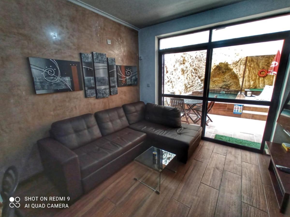 Town House With Private Pool In Village Centre Kalkara Esterno foto